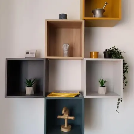 Rex Nest - Ultracentral Studio *